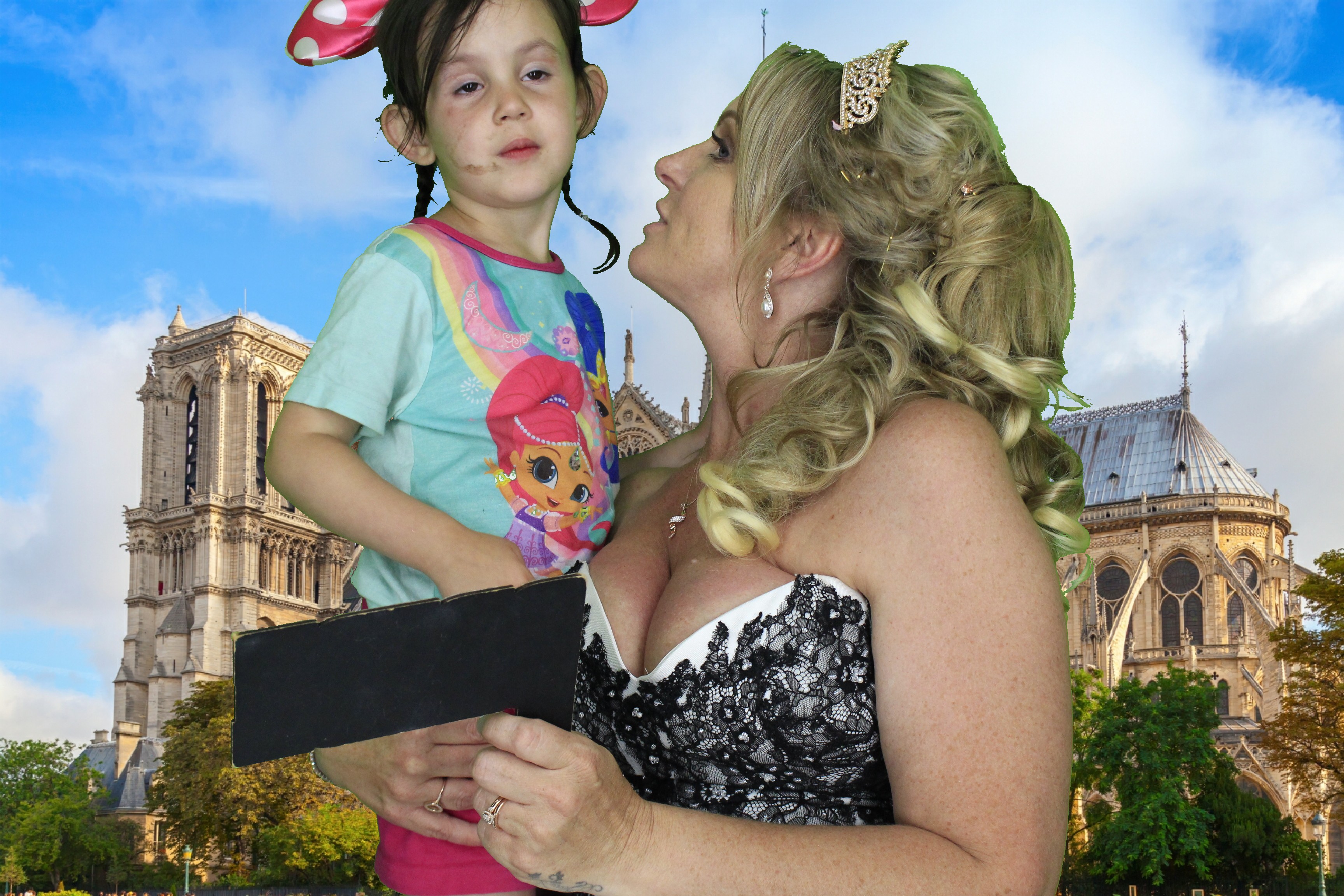 Jennie & Graham's wedding vow renewal  | View more photos from the event at gallery.myphotoboothexperience.co.uk/u/MyPhotoBoothExperienceLtd/Jennie-Grahams-wedding-vow-renewal